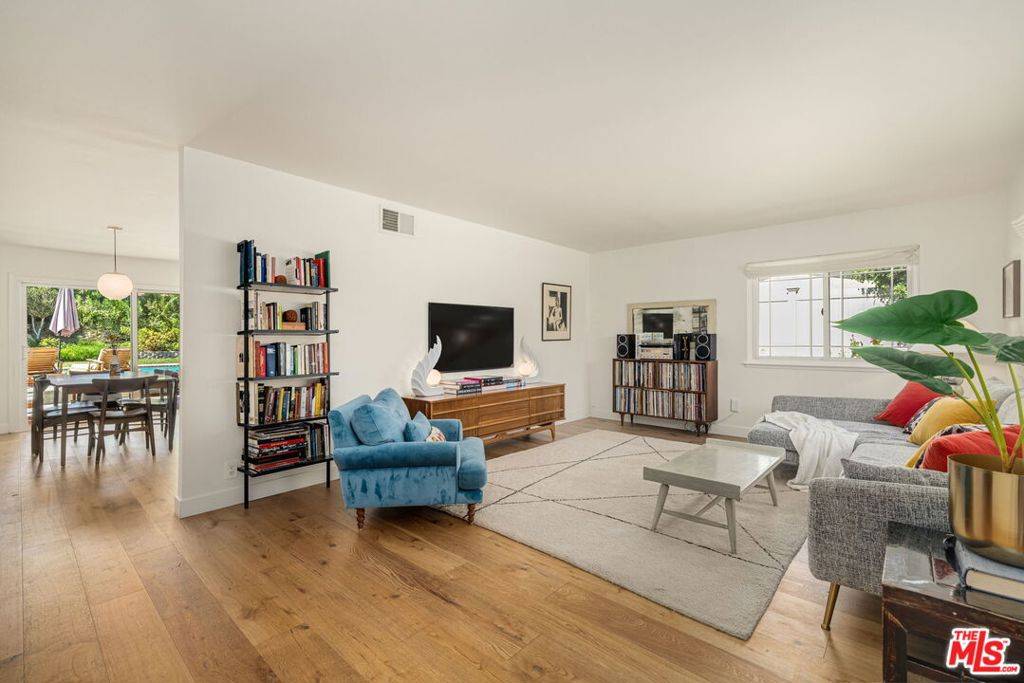 West Hills, CA 91307,7119 Deveron Ridge RD