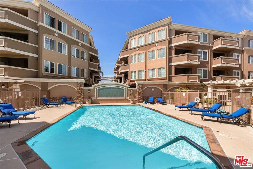 Redondo Beach, CA 90278,2750 Artesia BLVD #364