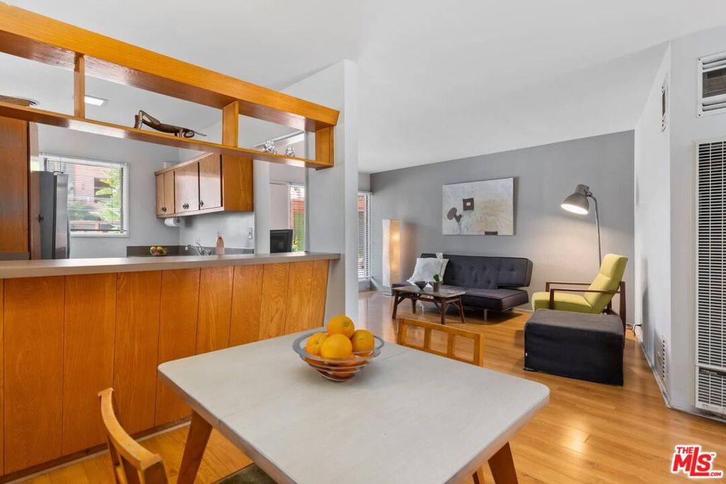 West Hollywood, CA 90046,1400 N Hayworth AVE #7