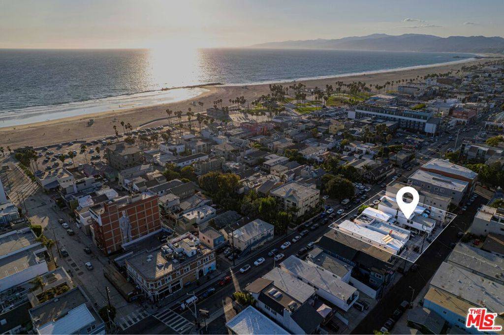 Venice, CA 90291,1912 Pacific AVE