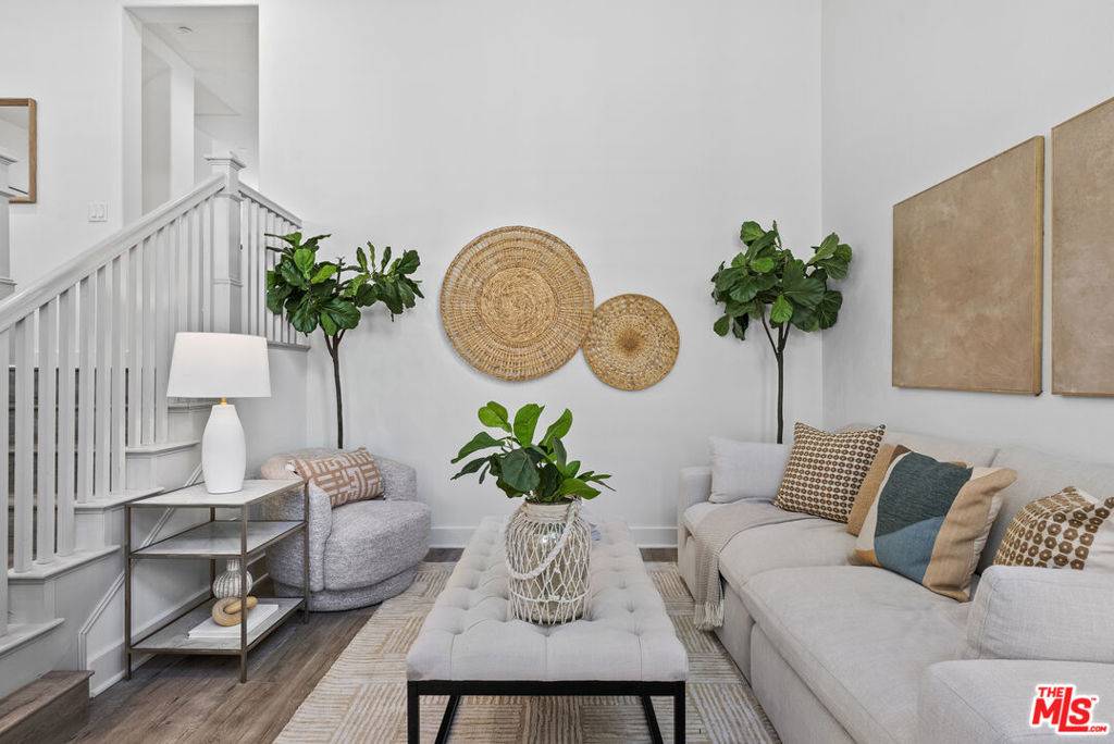 Playa Vista, CA 90094,6010 Celedon Creek #4