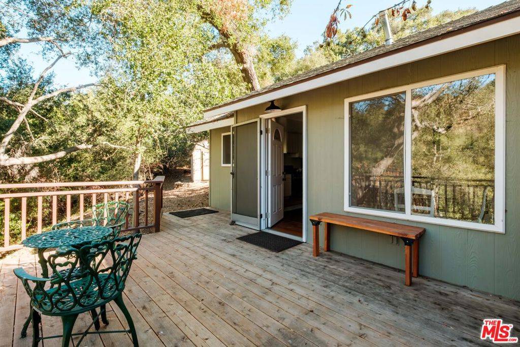 Topanga, CA 90290,800 N Topanga Canyon BLVD