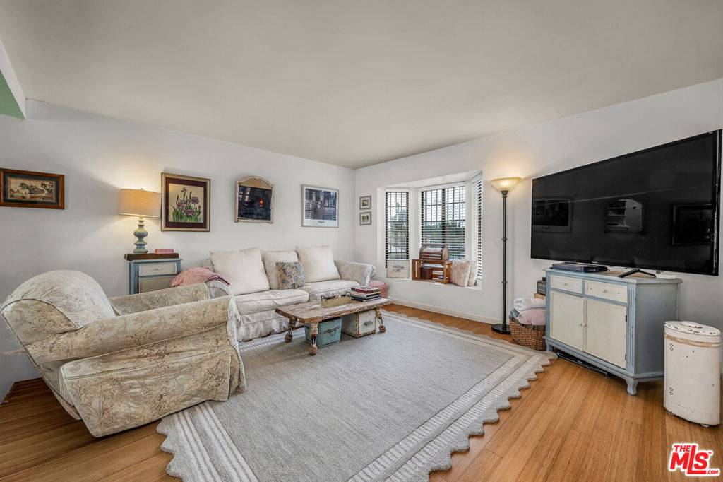 Van Nuys, CA 91405,14715 Saticoy ST #9