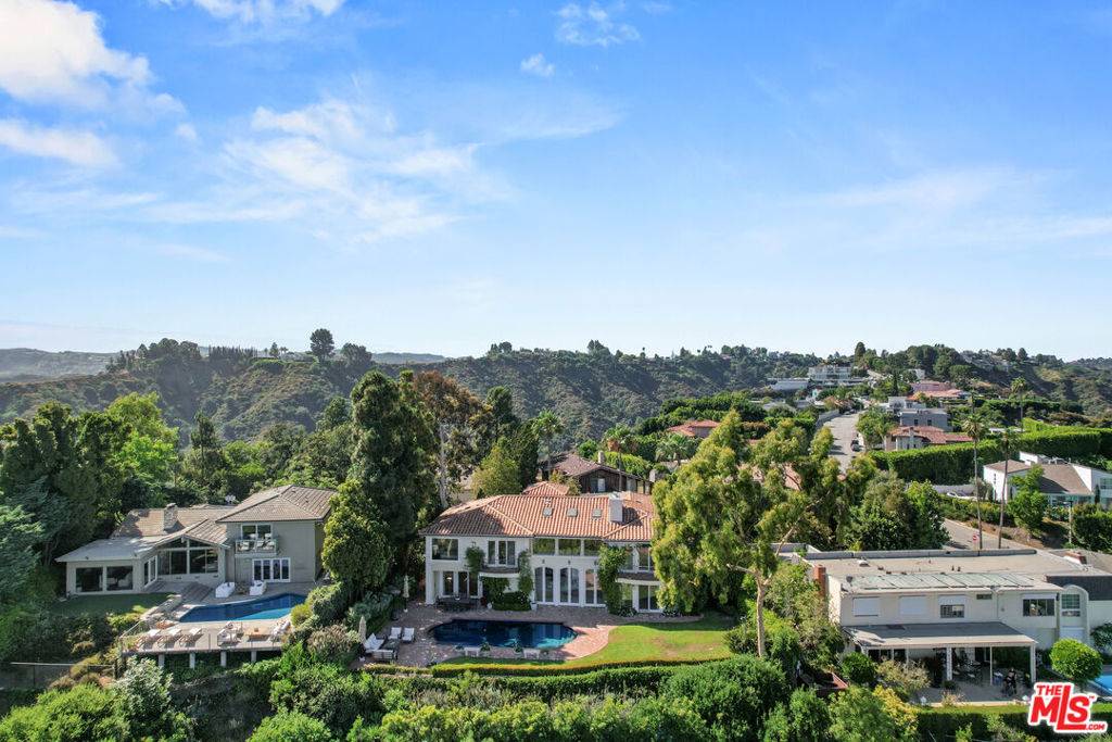 Los Angeles, CA 90077,10814 Savona Rd