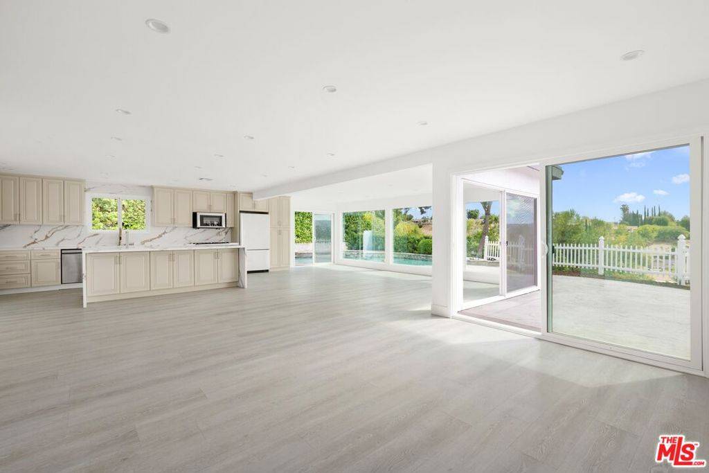 West Hills, CA 91307,7124 Gateshead WAY