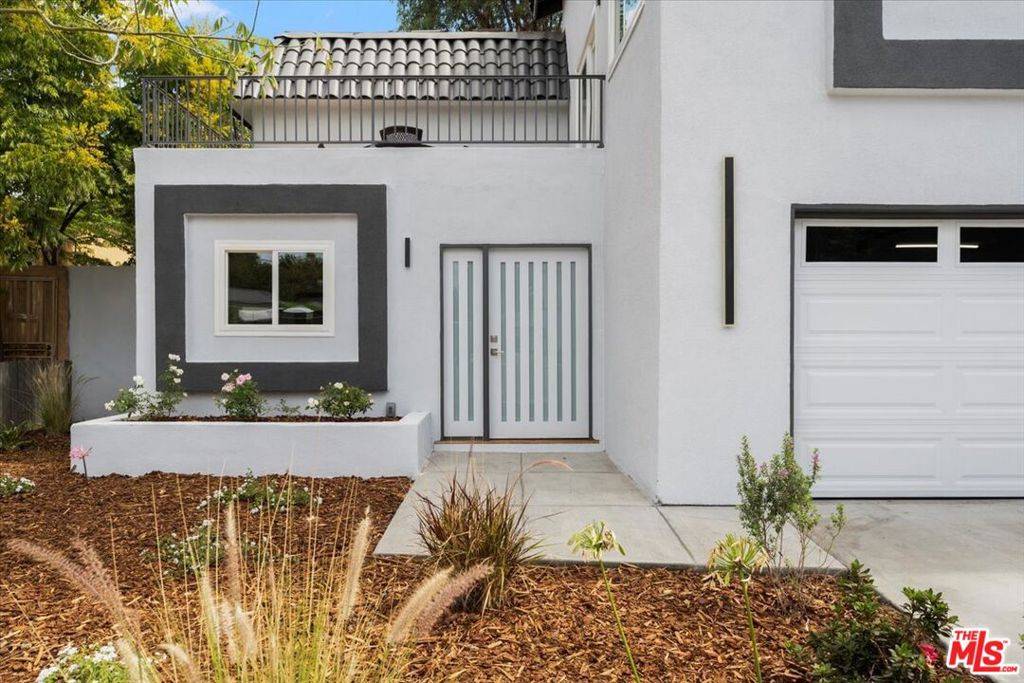 Toluca Lake, CA 91602,4544 Talofa AVE