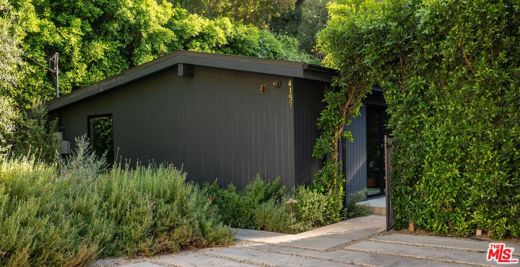 Studio City, CA 91604,4157 Sunswept DR