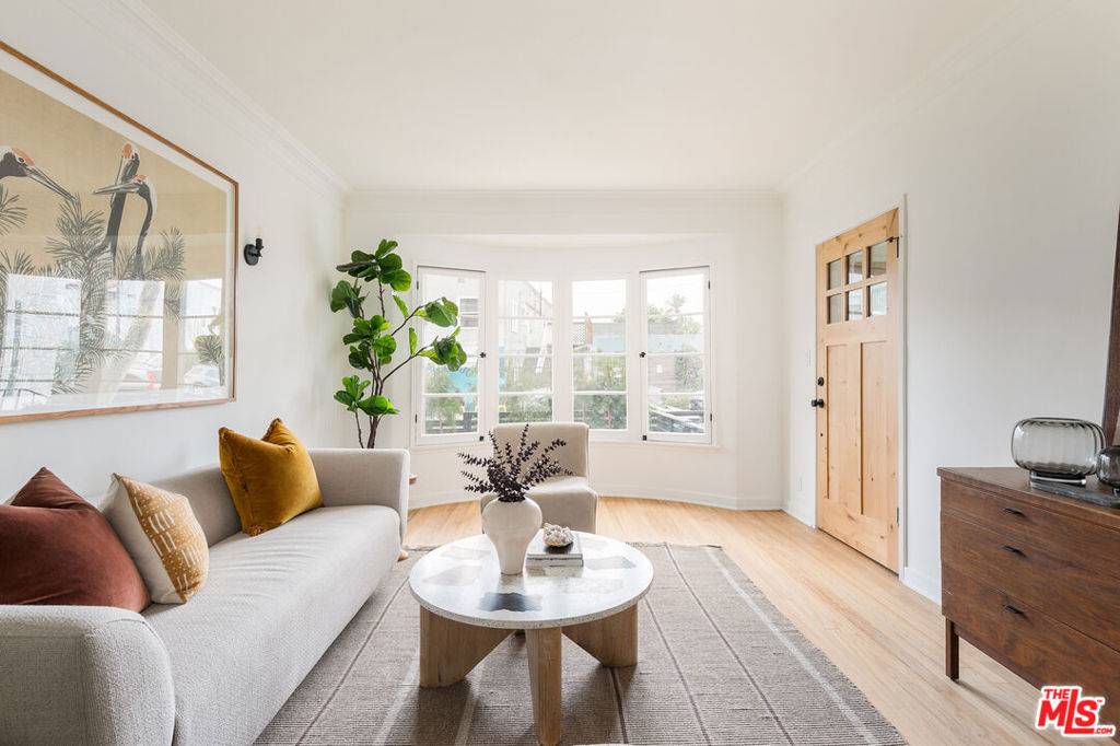 Venice, CA 90291,517 Rose AVE