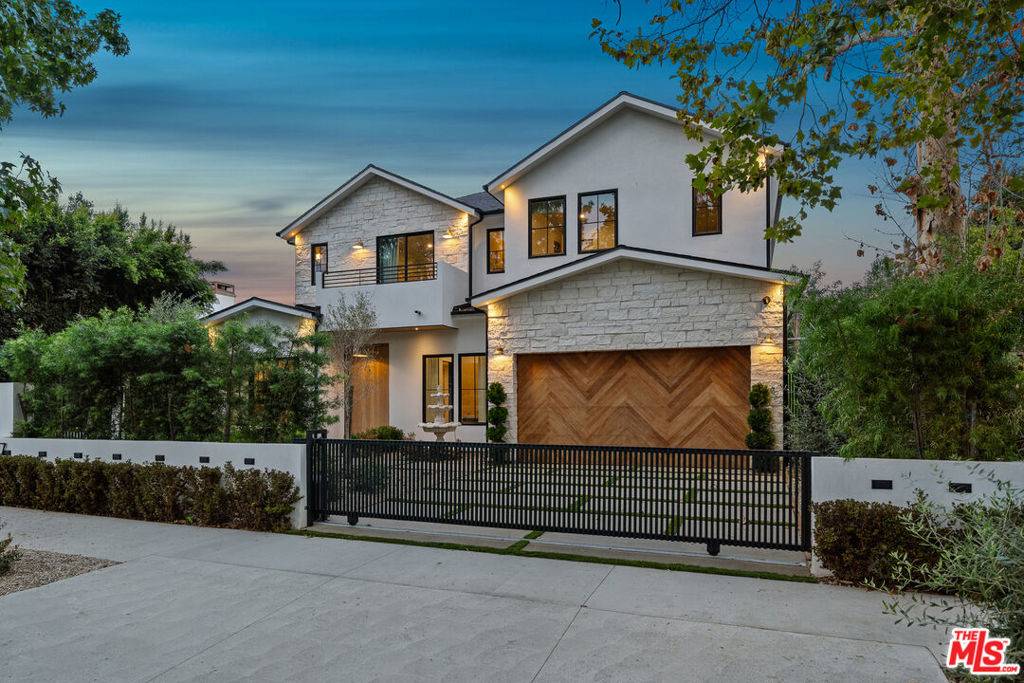 Studio City, CA 91604,11317 Valley Spring LN