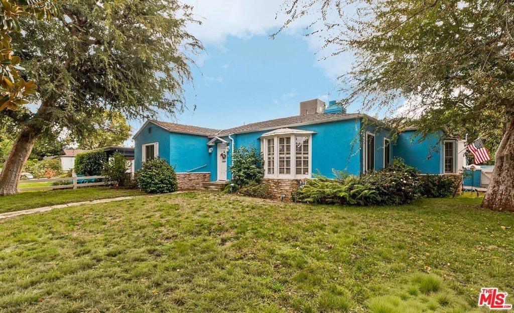 Valley Village, CA 91607,12154 Morrison ST