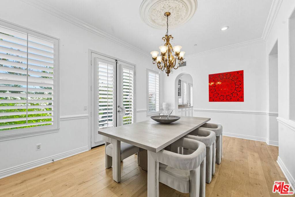 Chatsworth, CA 91311,22074 Sagebrook RD