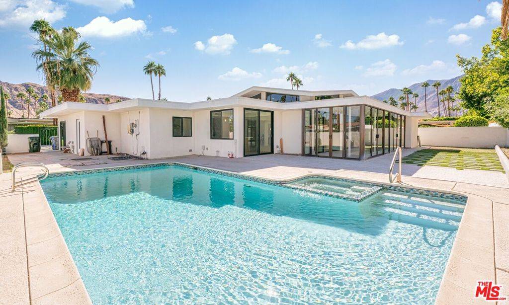 Palm Springs, CA 92264,2011 S Tulare DR