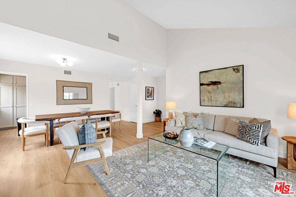 Placentia, CA 92870,1701 Shaw CIR