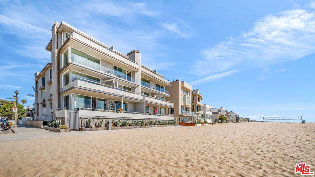 Marina Del Rey, CA 90292,6 Fleet ST #202