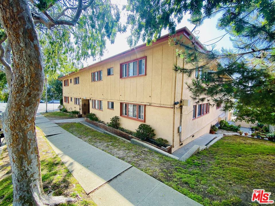 Los Angeles, CA 90034,11150 Regent ST