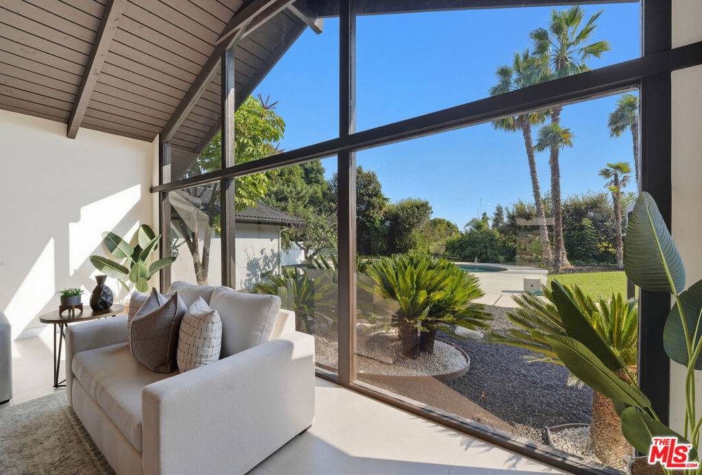 Fullerton, CA 92835,1920 Yucca AVE