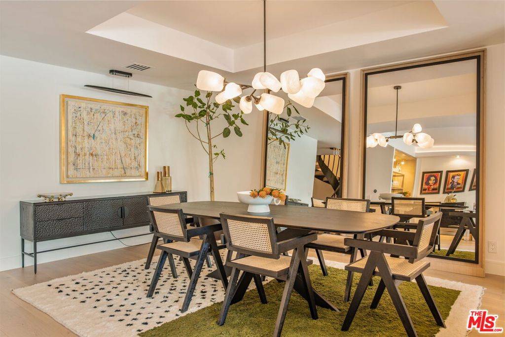 Beverly Hills, CA 90212,211 S Spalding DR #110N