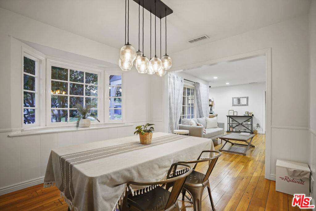 Sherman Oaks, CA 91423,4546 Allott AVE