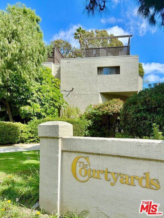 West Hollywood, CA 90069,950 N Kings RD #205
