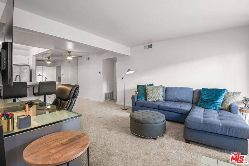 Simi Valley, CA 93065,2506 Chandler AVE #255