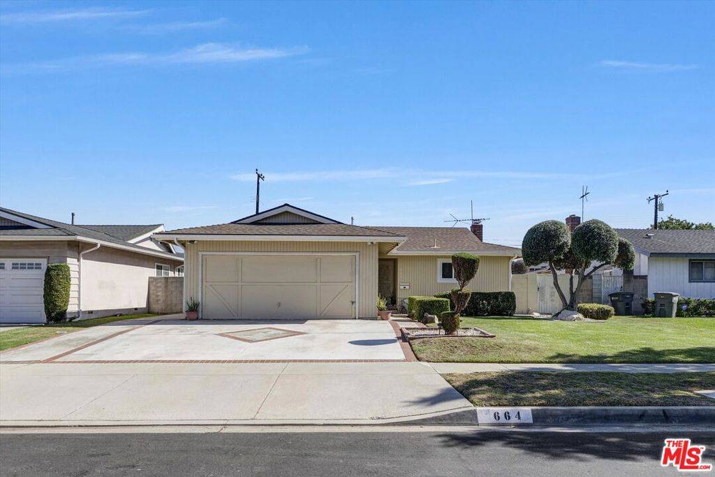 Carson, CA 90746,664 E Elsmere DR