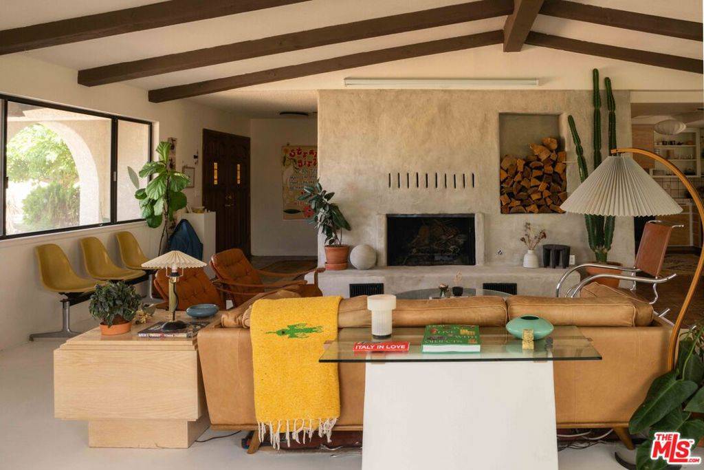 Yucca Valley, CA 92284,58461 Joshua LN