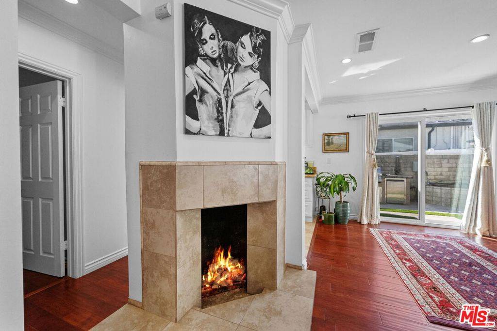 Tarzana, CA 91356,5739 Cahill AVE