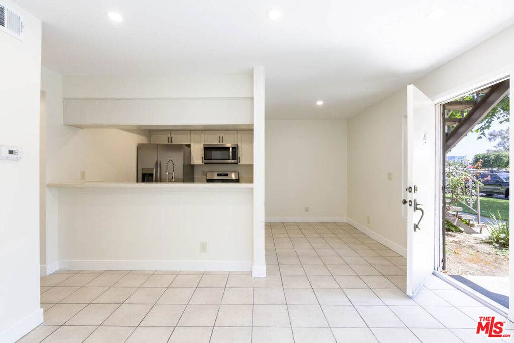 Los Angeles, CA 90032,2345 Highbury AVE #21