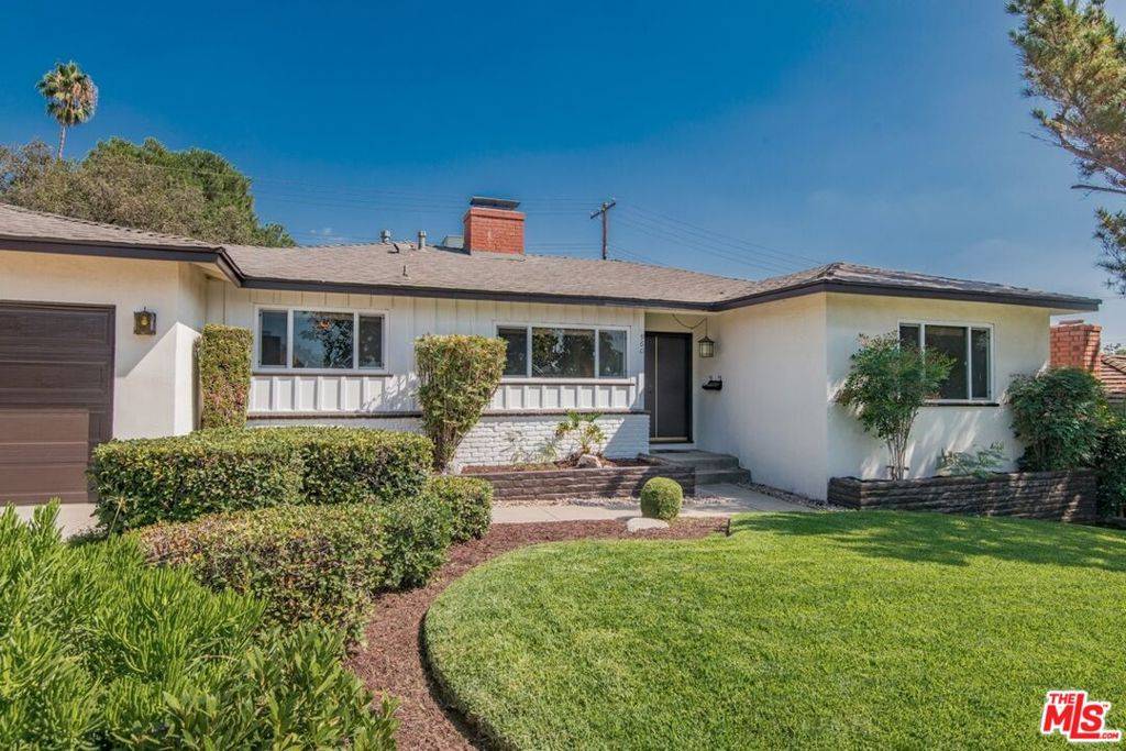 Pasadena, CA 91107,960 Crestview DR
