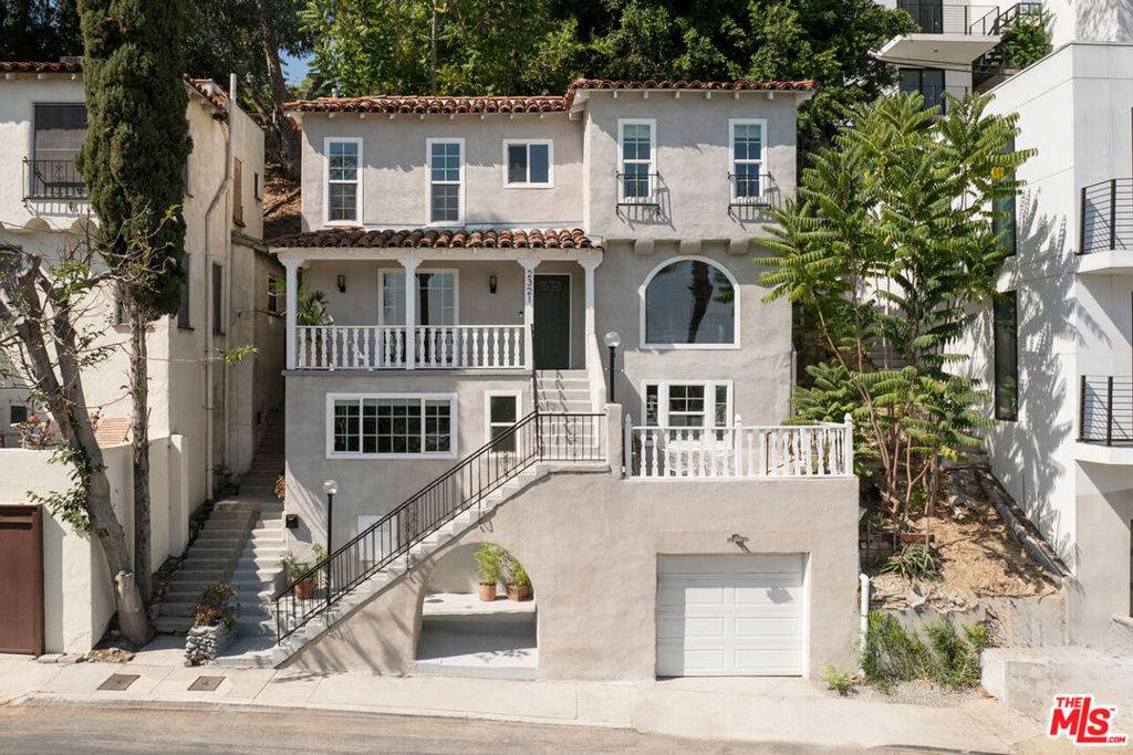 Los Angeles, CA 90039,2321 Lake View AVE