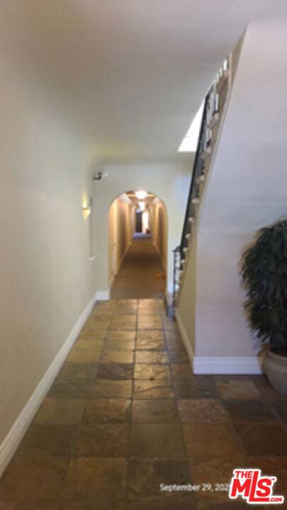 Santa Monica, CA 90403,1147 6th ST