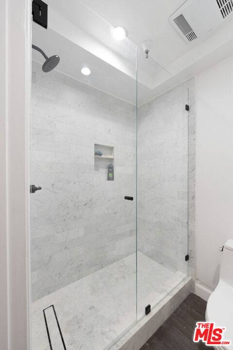 North Hollywood, CA 91601,5143 Bakman AVE #212