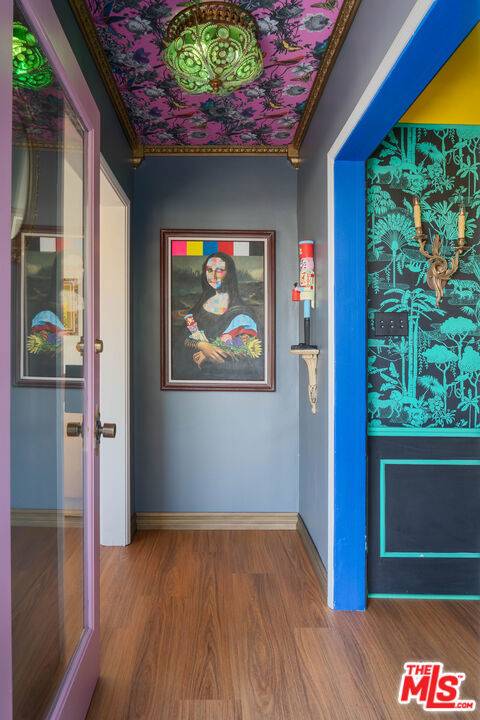 Los Angeles, CA 90019,1812 S Dunsmuir AVE