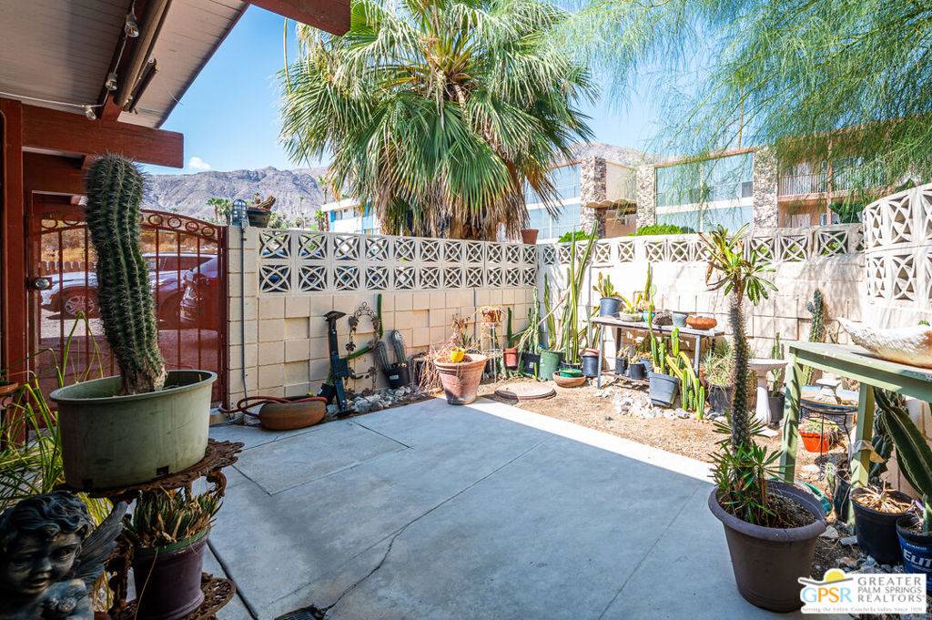 Rancho Mirage, CA 92270,39910 Bird LN