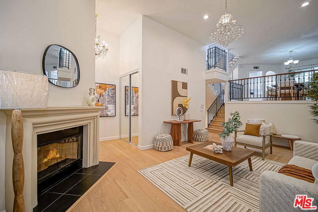 Los Angeles, CA 90064,2950 S Bentley AVE #3