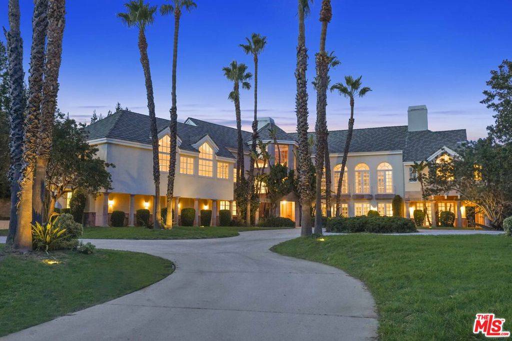 Chatsworth, CA 91311,22515 La Quilla DR