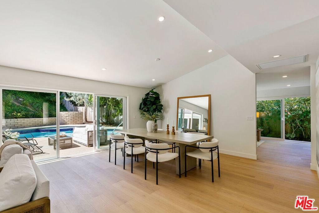 Calabasas, CA 91302,3633 Eddingham AVE