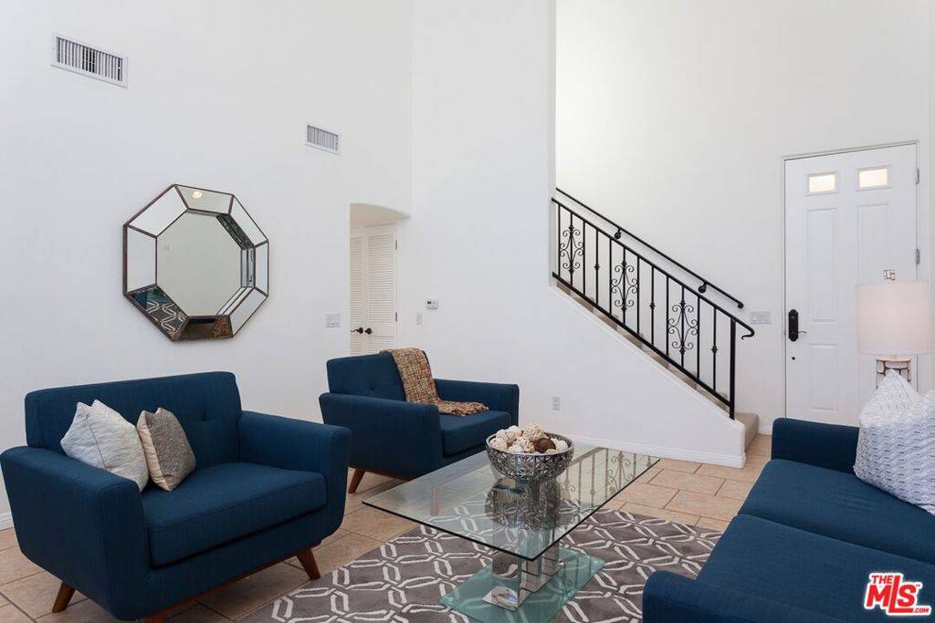 West Hollywood, CA 90069,851 N San Vicente BLVD #308