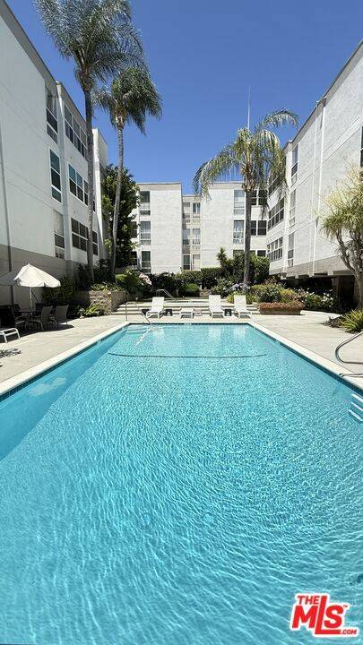 Sherman Oaks, CA 91423,14144 Dickens ST #122