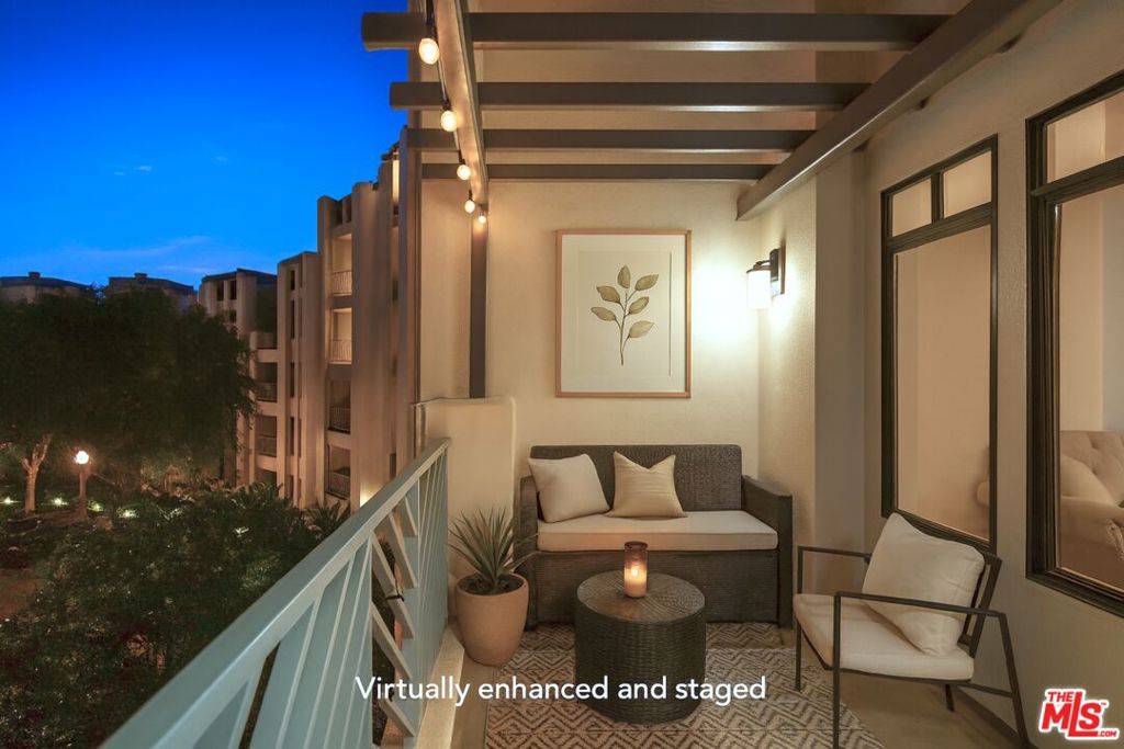 Playa Vista, CA 90094,5625 Crescent Pkwy #335