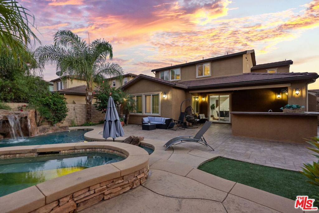 Santa Clarita, CA 91350,19515 Lanfranca DR
