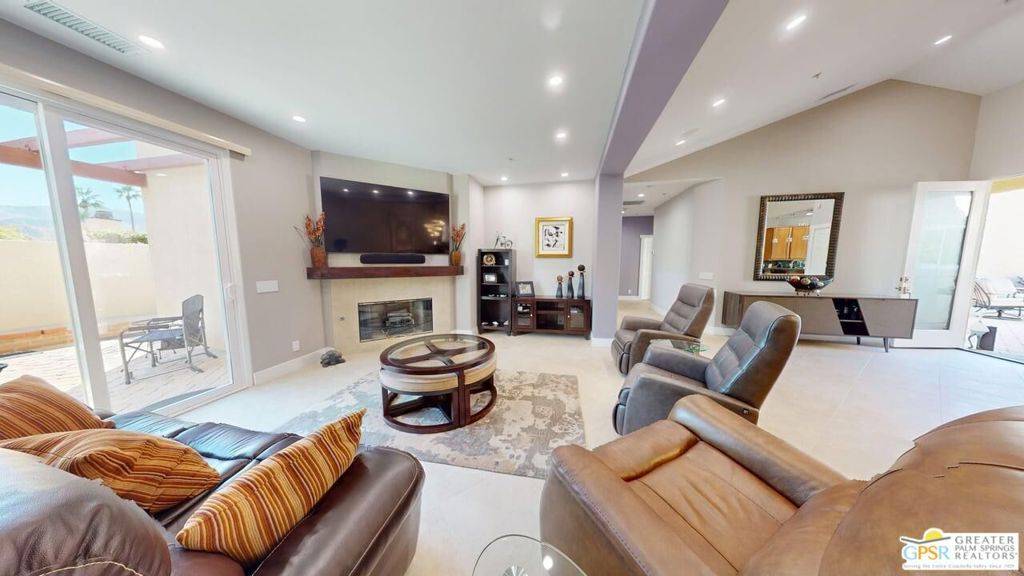 Palm Springs, CA 92264,2866 La Cadena CT