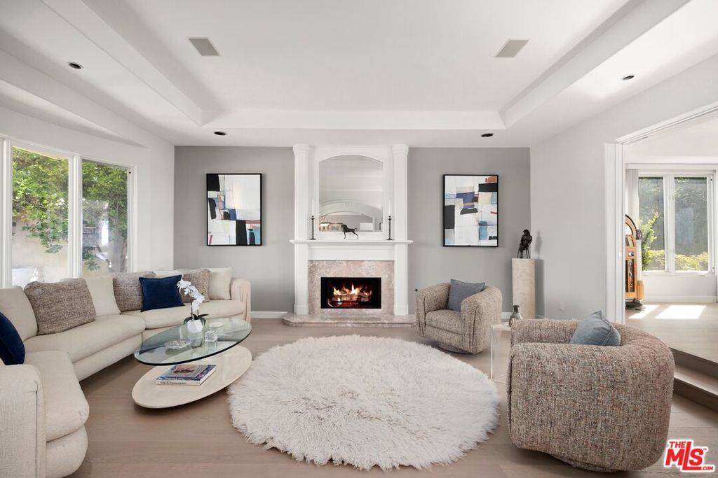 Calabasas, CA 91302,3011 Mountain Park DR