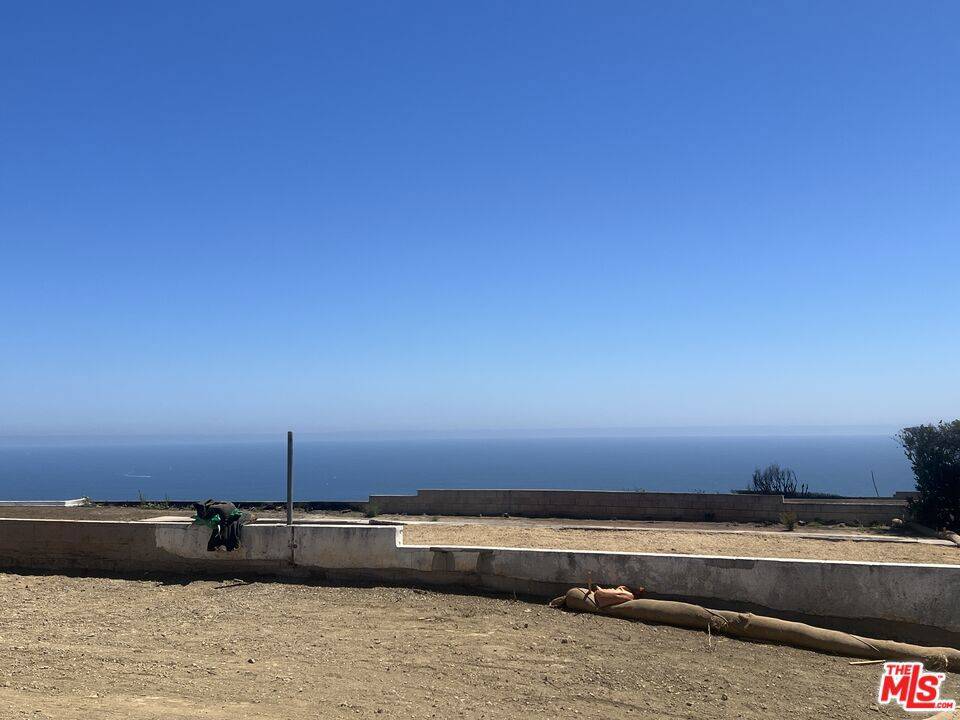 Pacific Palisades, CA 90272,1224 Lachman LN