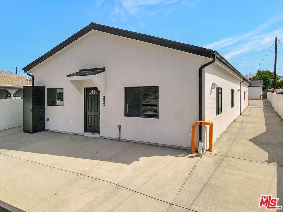 Pacoima, CA 91331,11108 Norris AVE