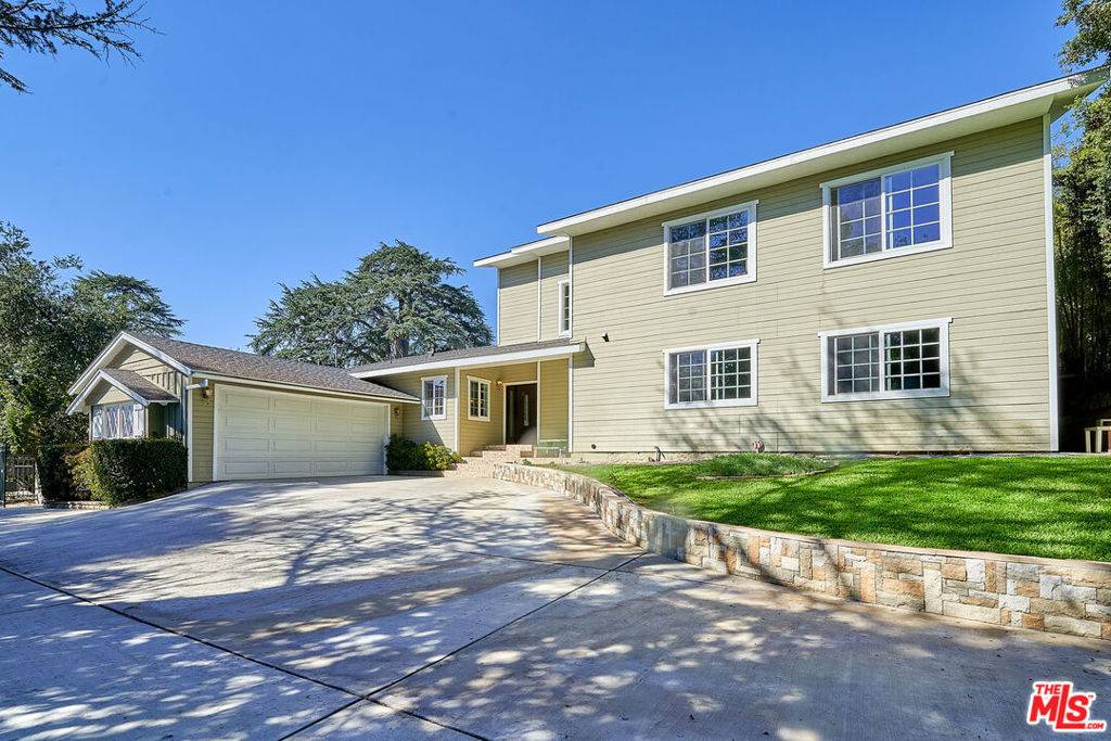 La Crescenta, CA 91214,4736 Rosemont AVE