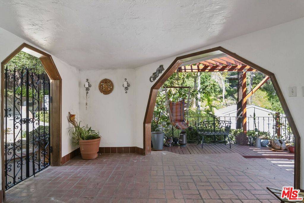 Woodland Hills, CA 91364,4322 Ensenada PL