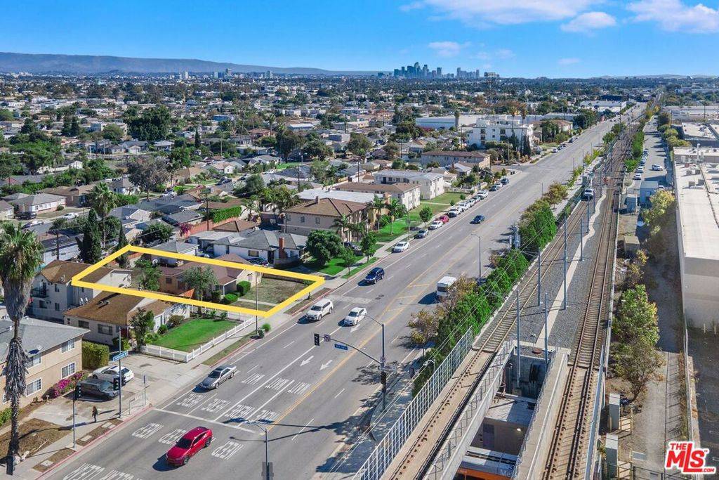 Los Angeles, CA 90016,5649 W Jefferson BLVD