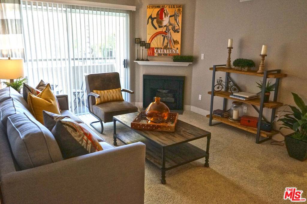 Pasadena, CA 91103,151 E HOLLY ST #4-416