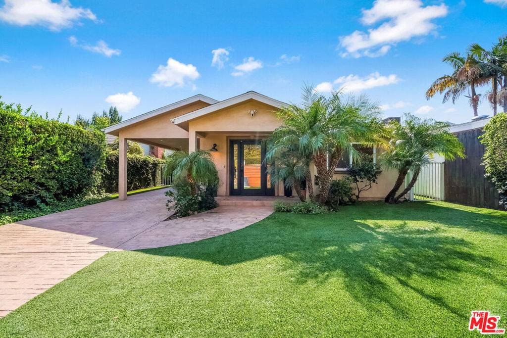 Sherman Oaks, CA 91403,15220 Valleyheart DR